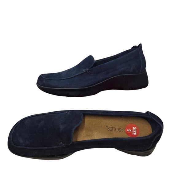 AEROSOLES Shoes - Aerosoles Size 9 Navy Suede Comfort Loafers w/ Cushioned Insoles